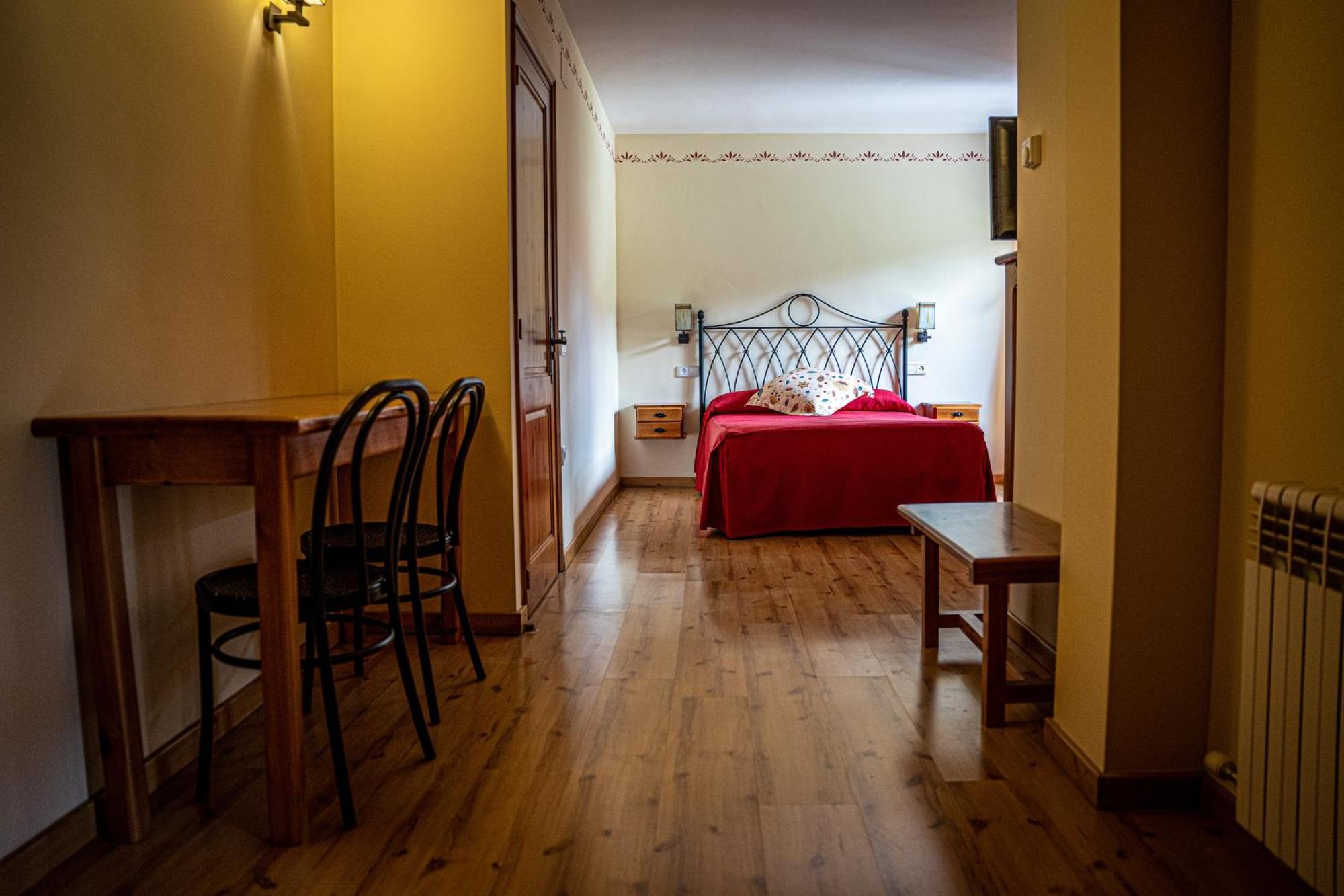 Hostal Cal Franciscó Gósol Exterior foto